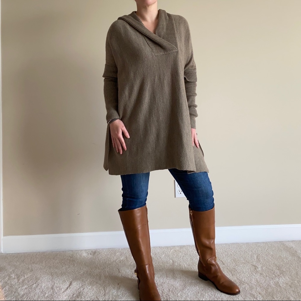 Francesca’s fall oversized sweater